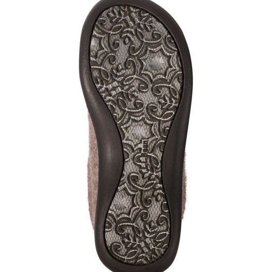 L.L. Bean Women's Daybreak Scuff Motif 2 Dusty Olive Forest Friends Taupe Chocolate Dog Bottom Sole