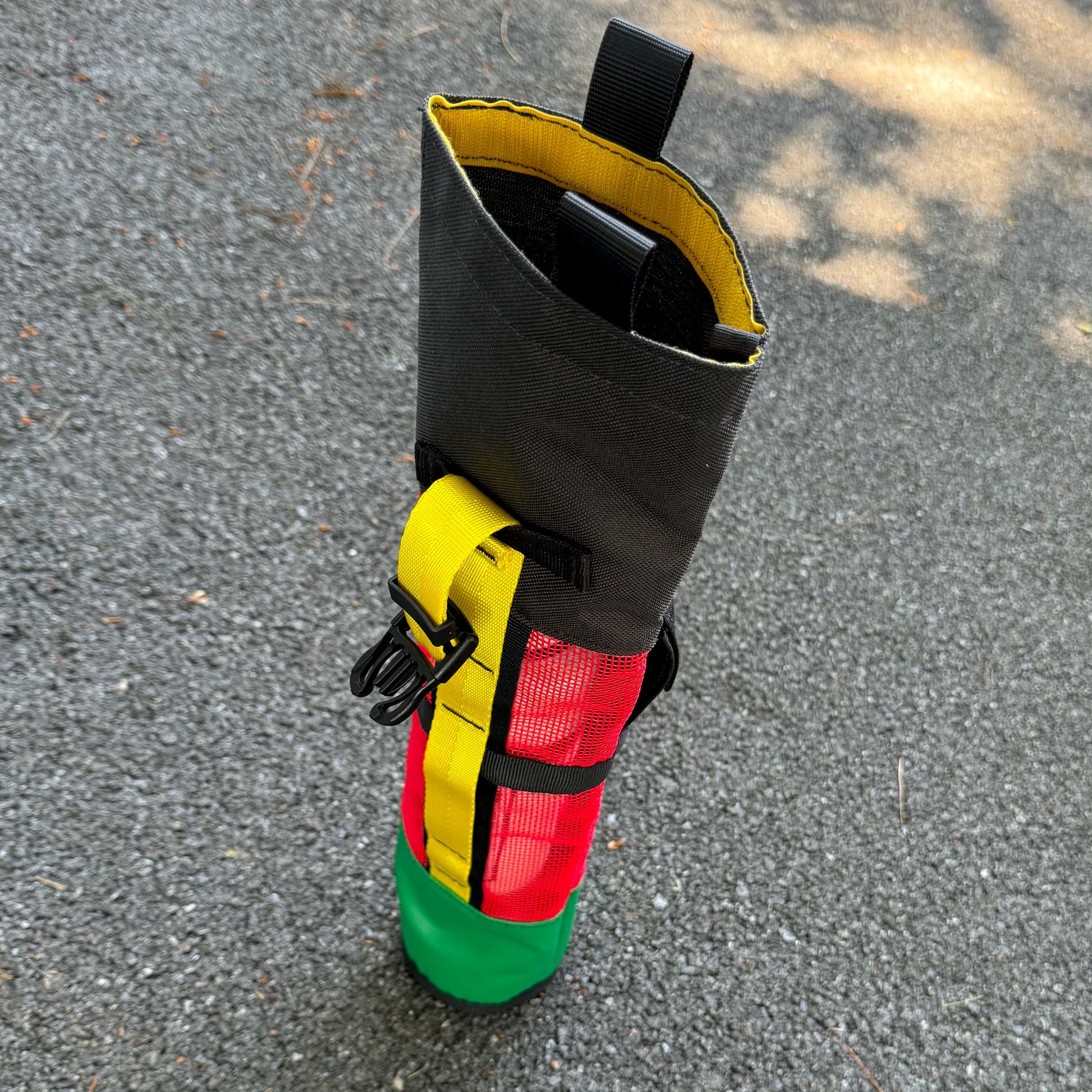 Redneck Rafter Hand Pump Bag Medium - Rasta Open